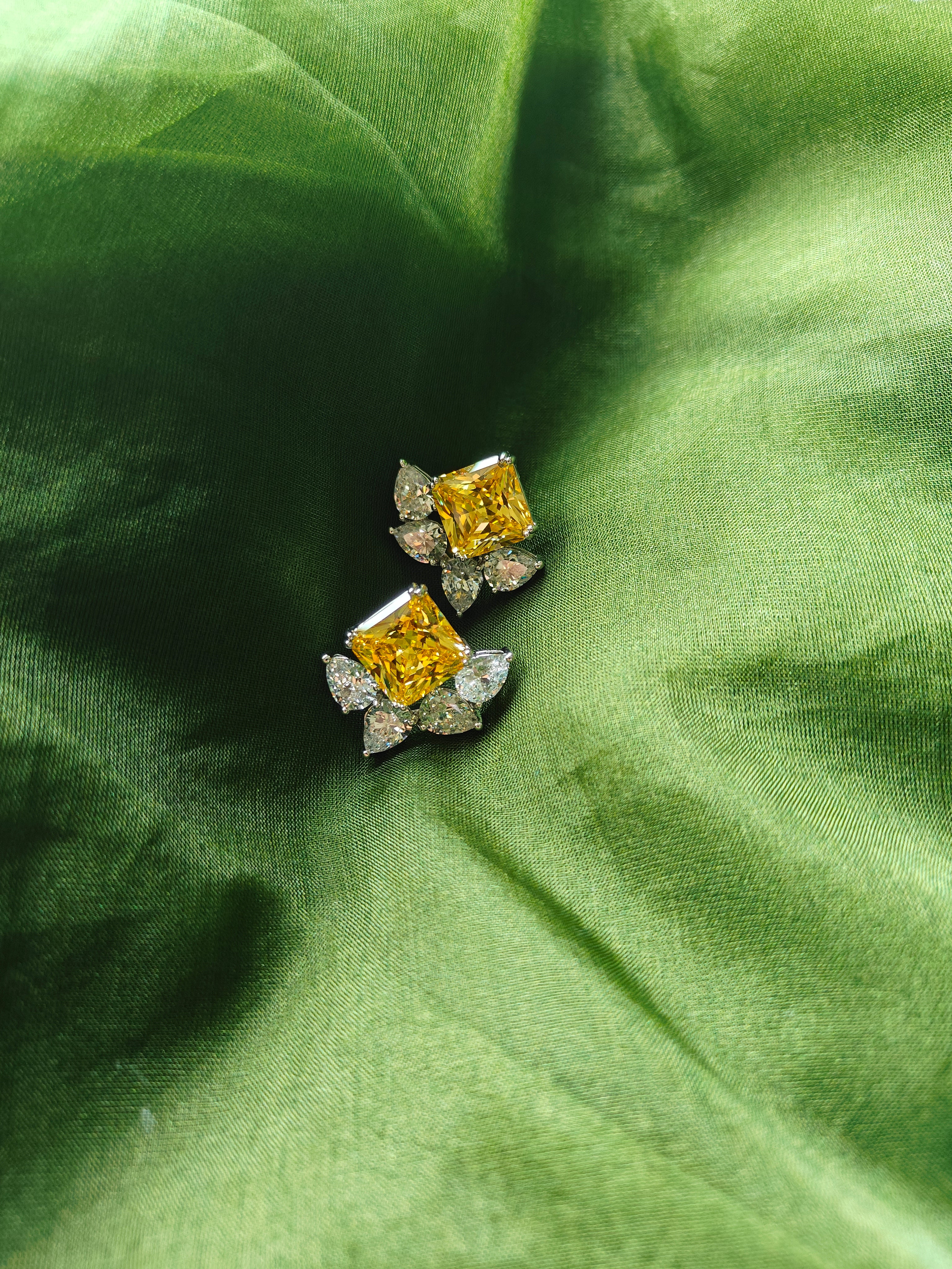 Citrine Crest Stud Earrings