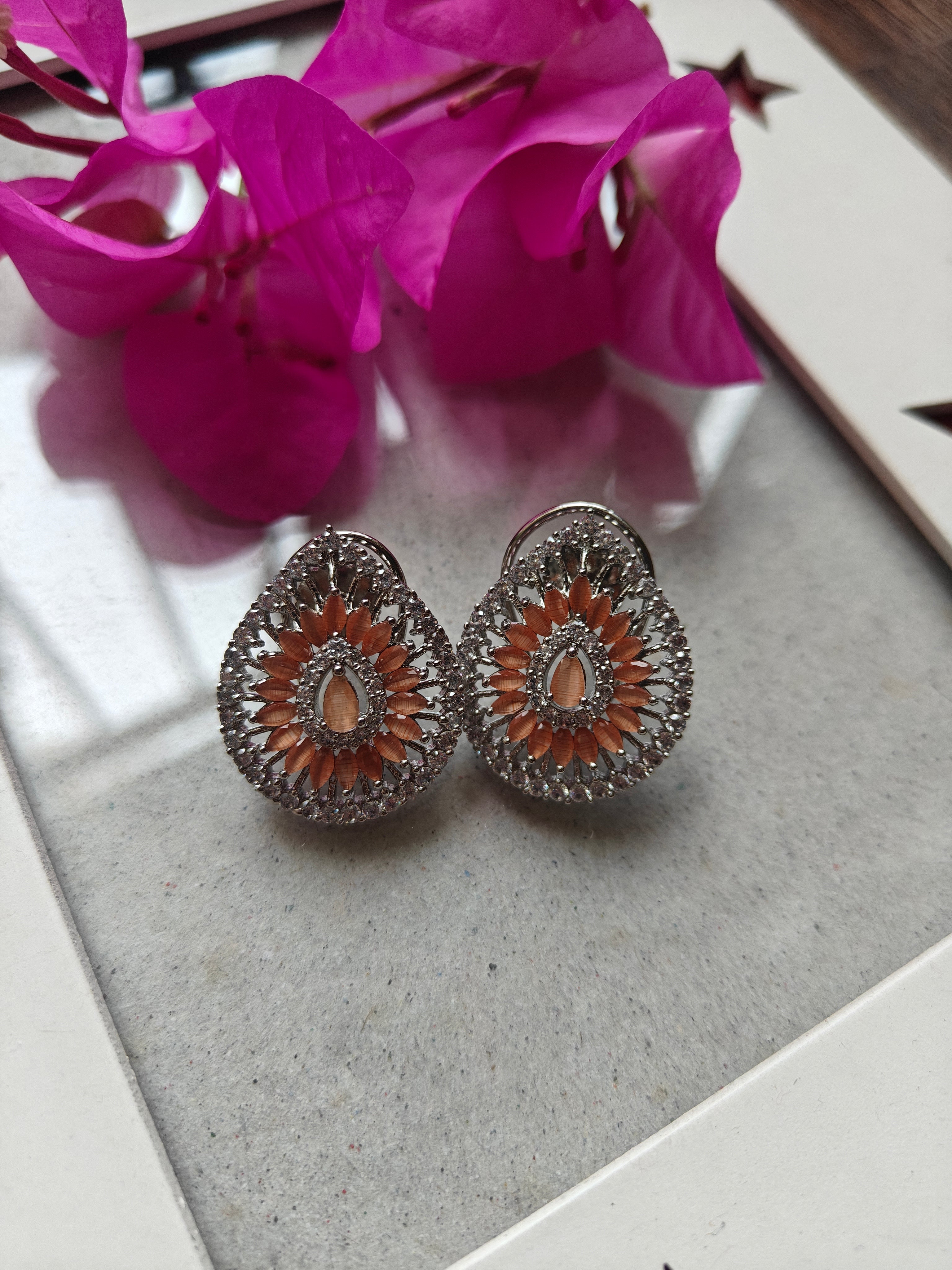 Champagne Petal Stud Earrings (Peach-Gold)