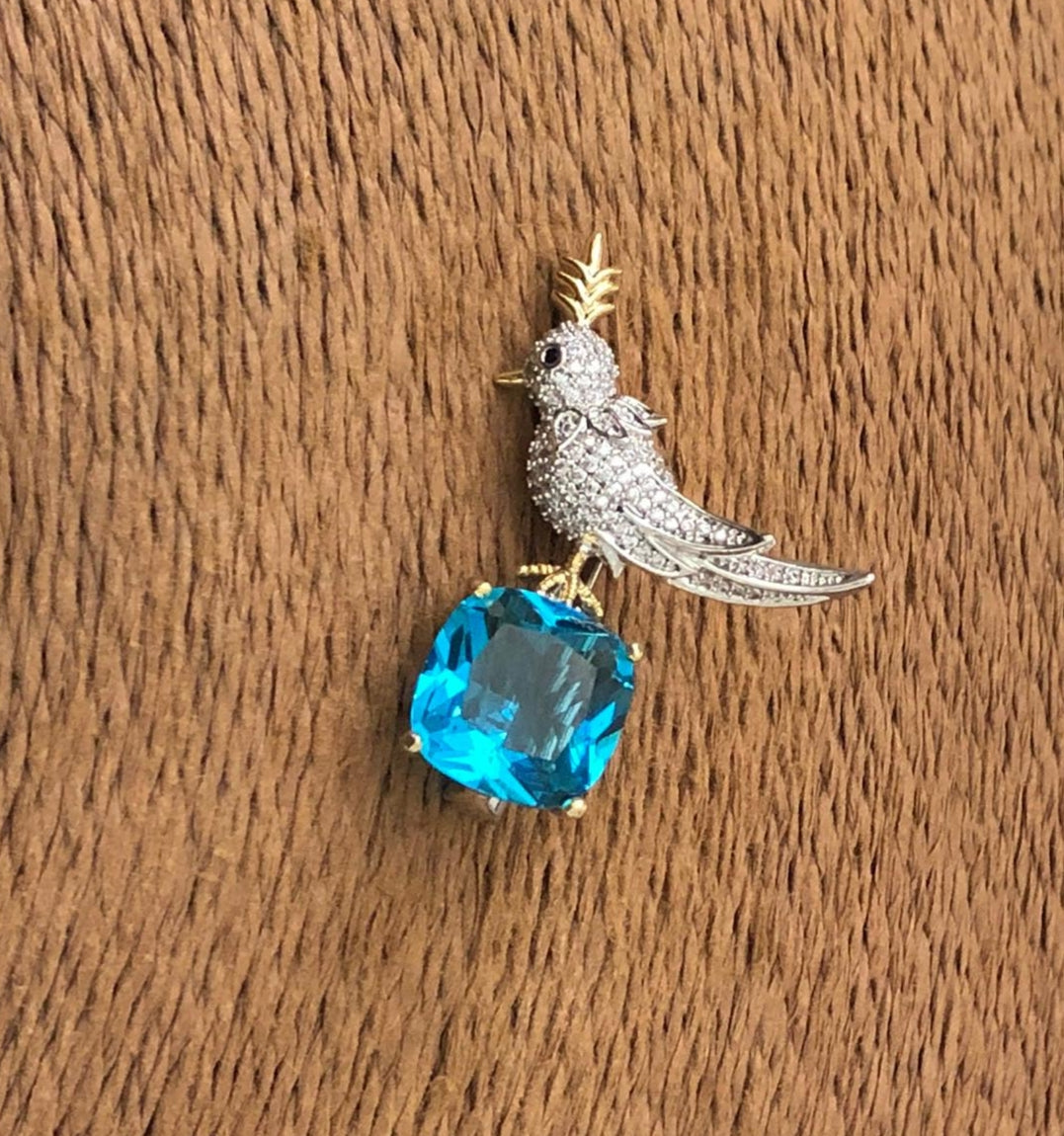 Crystal Bird Brooch with Blue Stone – Rhodium & Gold Finish